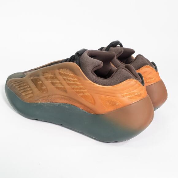 Adidas Yeezy 700 V3 Copper Fade GY4109 Men's Size 8.5 - Picture 6 of 9